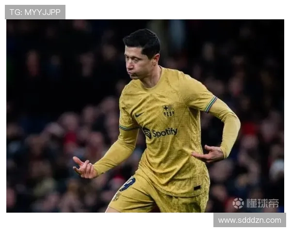 莱万多夫斯基对阵顶级中卫的对抗能力解析：是否已达顶级水平